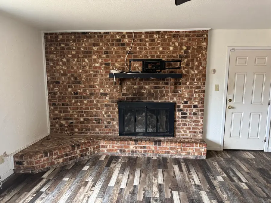 2330 E Ellis Street, Levelland, TX 79336 - Image #2