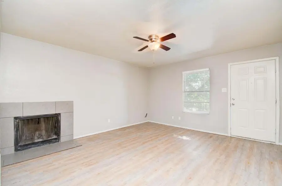 3302 Salisbury Avenue, Lubbock, TX 79410 - Image #2