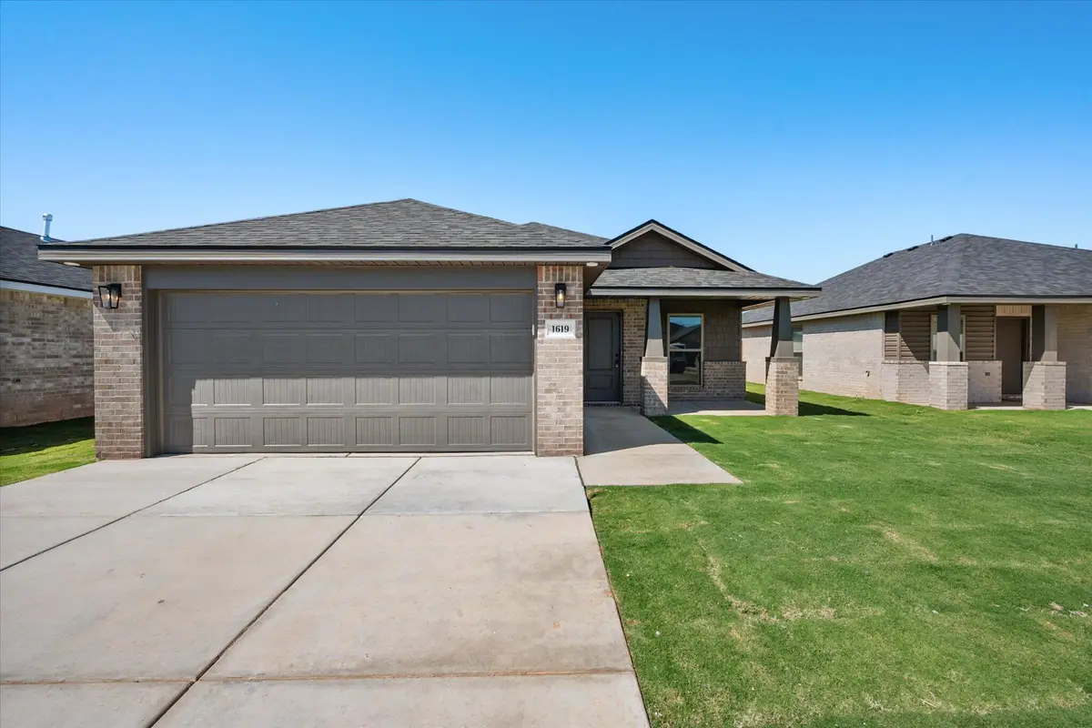 1619 N Clinton Avenue, Lubbock, TX 79416 - Image #1