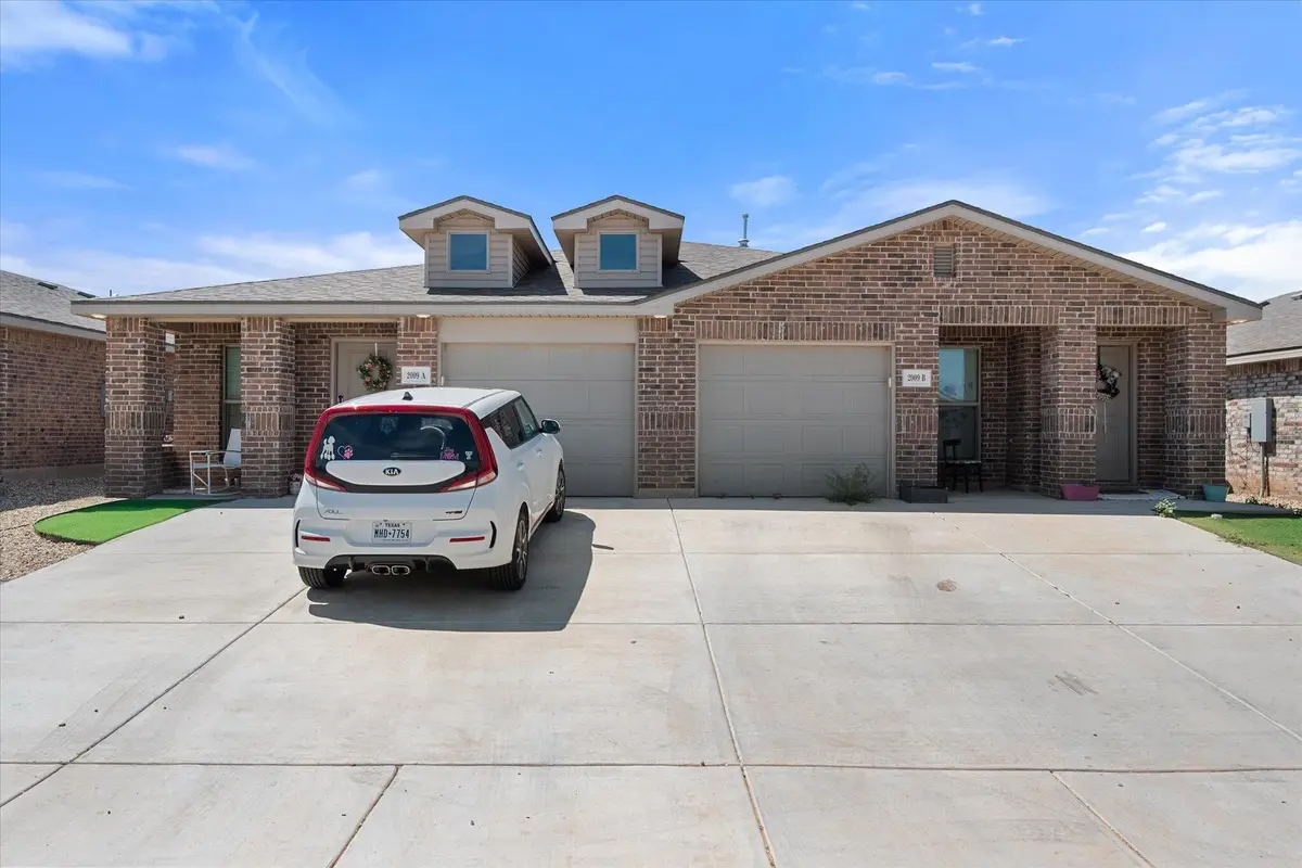 2009 Corpus Avenue, Wolfforth, TX 79382 - Image #1