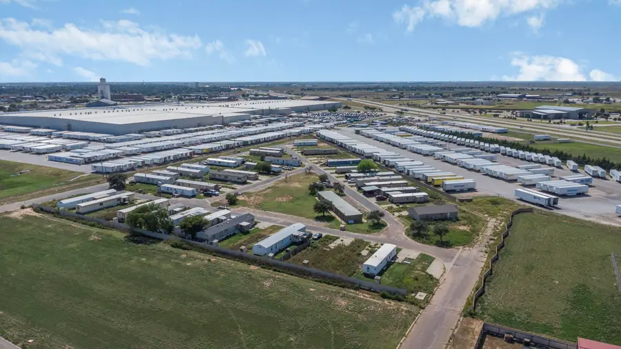 3301 Quincy Avenue, Plainview, TX 79072 - Image #2