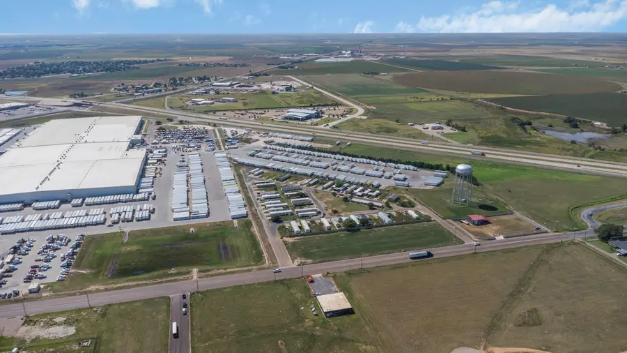 3301 Quincy Avenue, Plainview, TX 79072 - Image #3