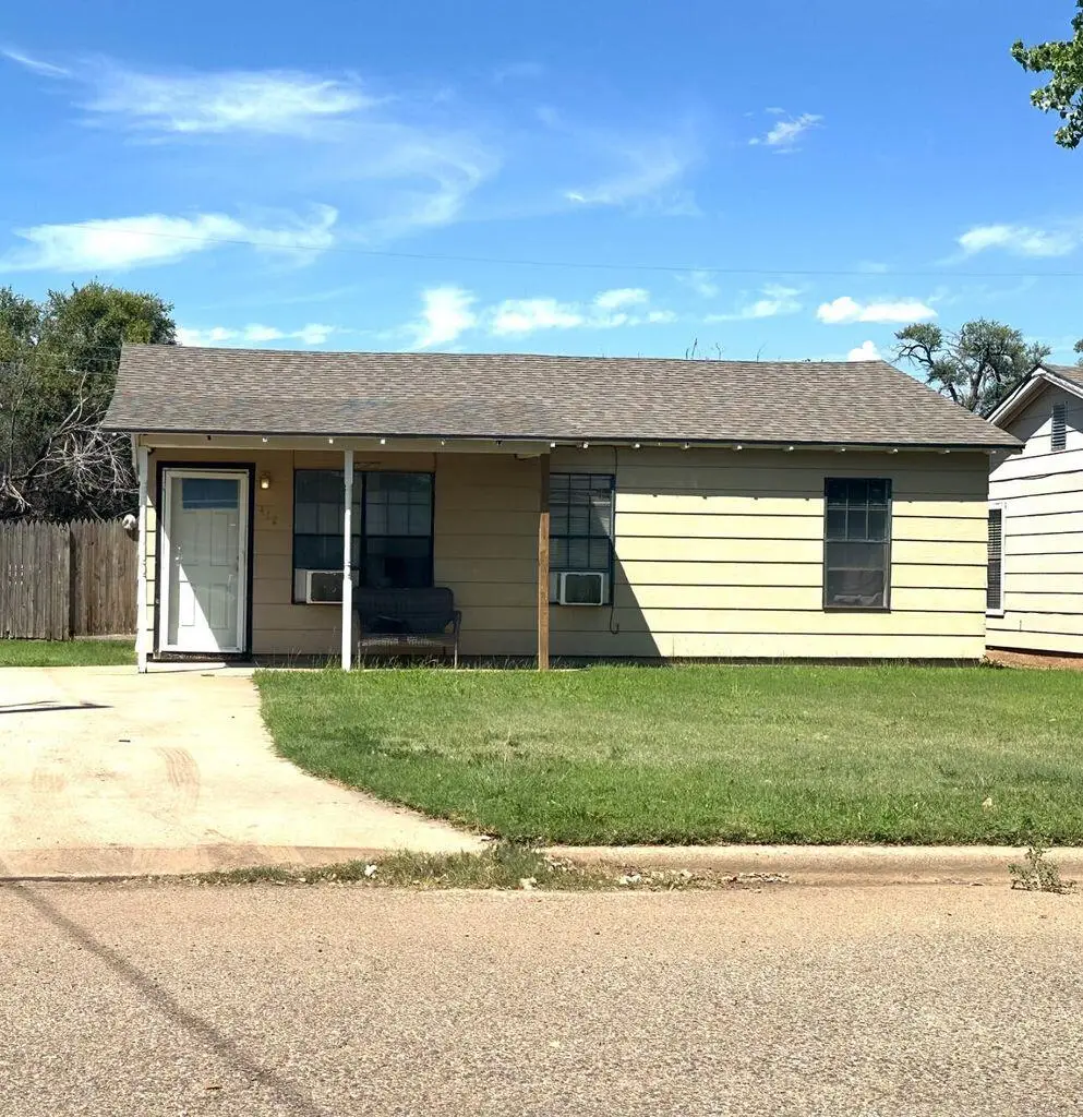 412 W 29th Street, Plainview, TX 79072 - Image #1