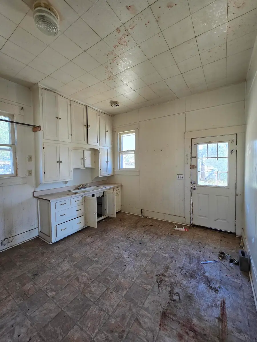 122 NW 3rd Street, Tulia, TX 79088 - Image #3