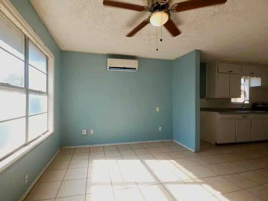 2515 Bates Street, Lubbock, TX 79415 - Image #2
