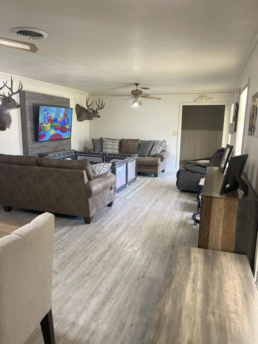 202 Hillside Drive, Lamesa, TX 79331 - Image #3