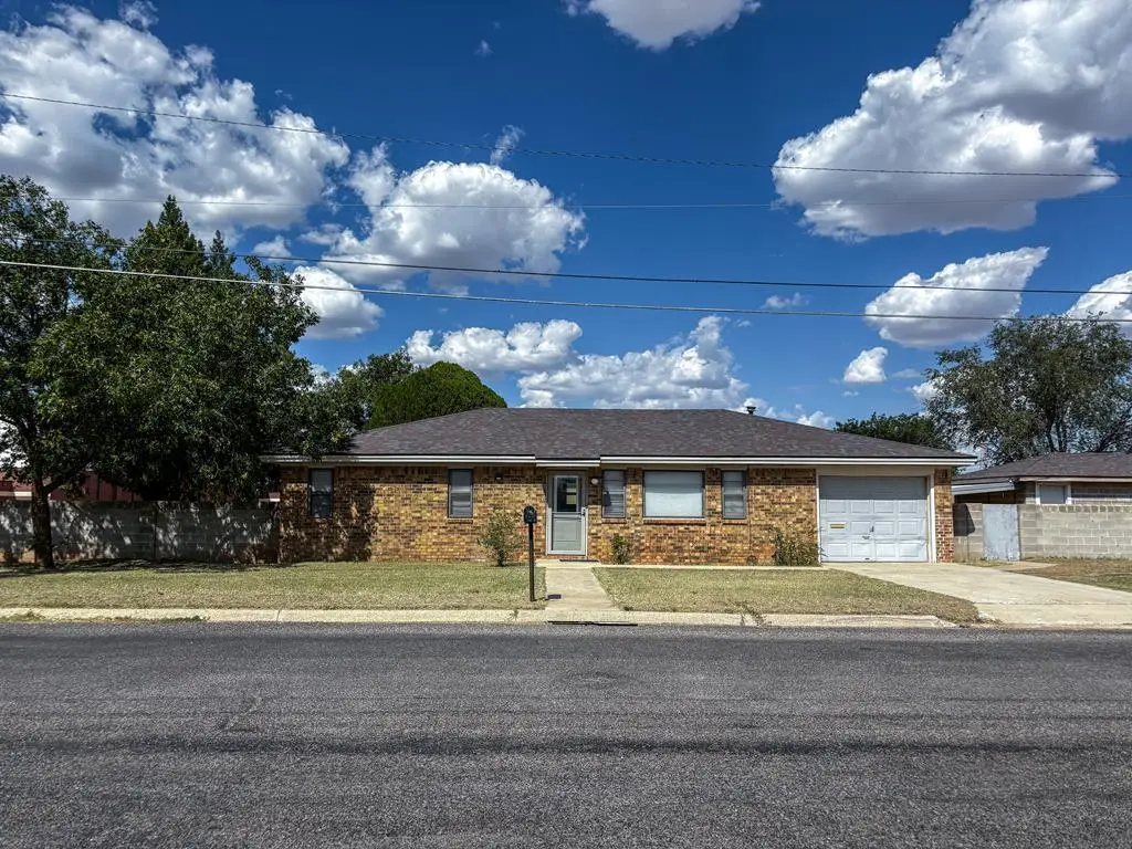 520 W 8th Street, Denver City, TX 79323 - Image #1