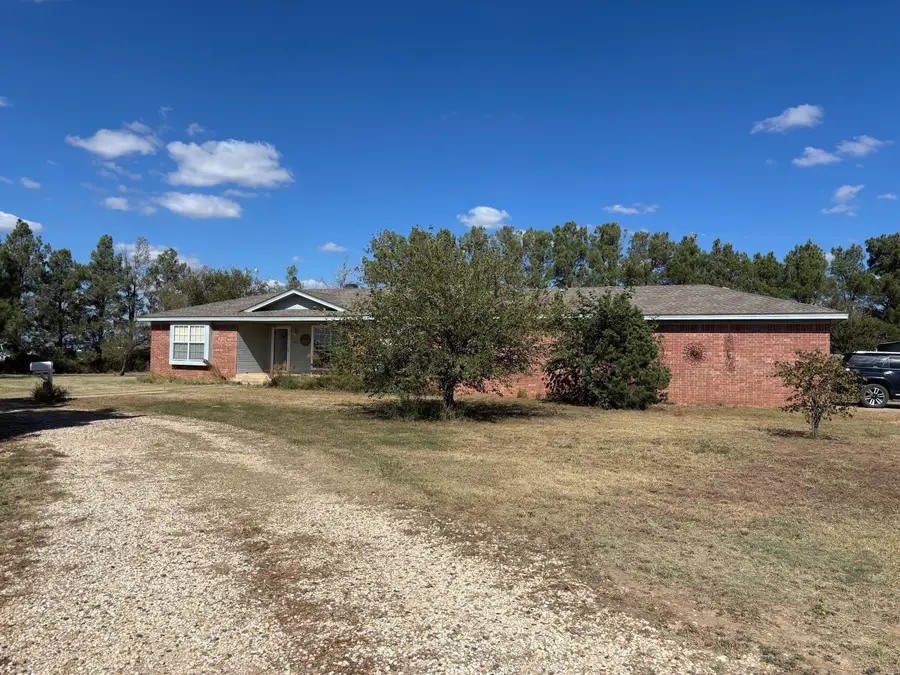 1502 Culpepper Avenue, Wilson, TX 79381 - Image #2