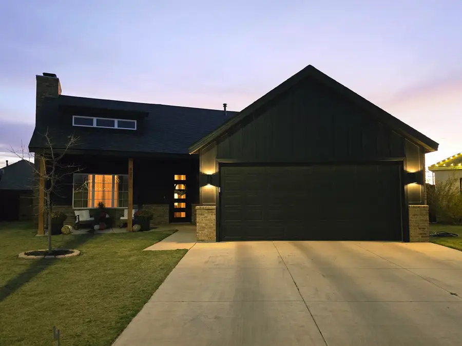 825 N 6th Circle, Wolfforth, TX 79382 - Image #2