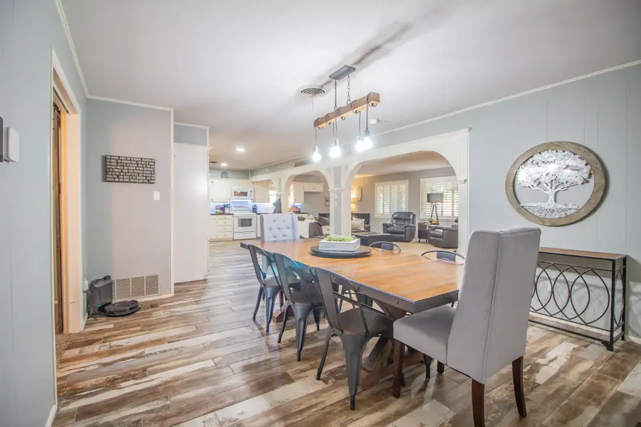 1603 E Reppto Street, Brownfield, TX 79316 - Image #2