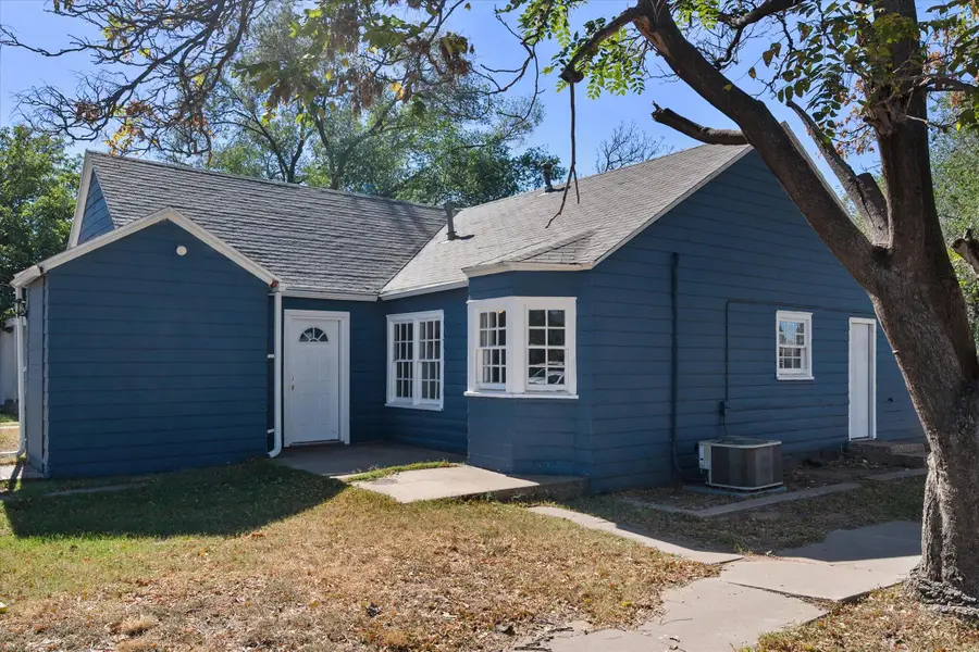 2402 Avenue U, Lubbock, TX 79411 - Image #2
