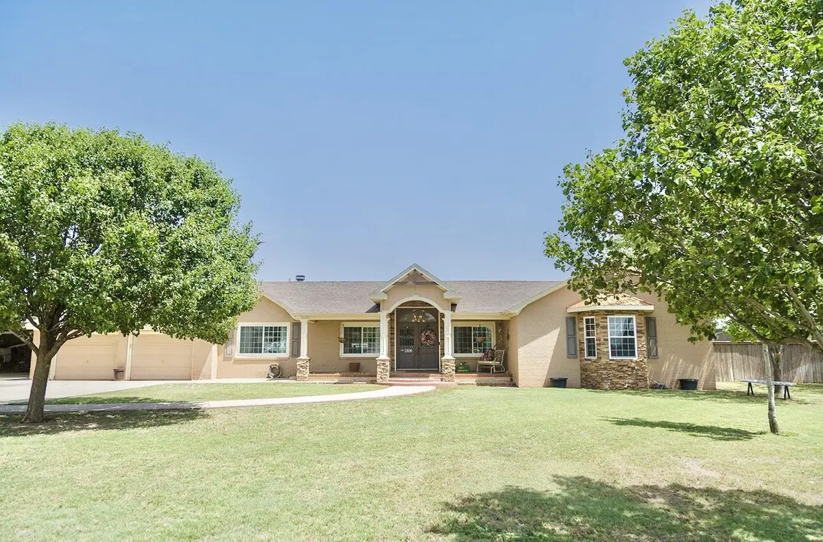 1308 W 24th Street, Plainview, TX 79072 - Image #1