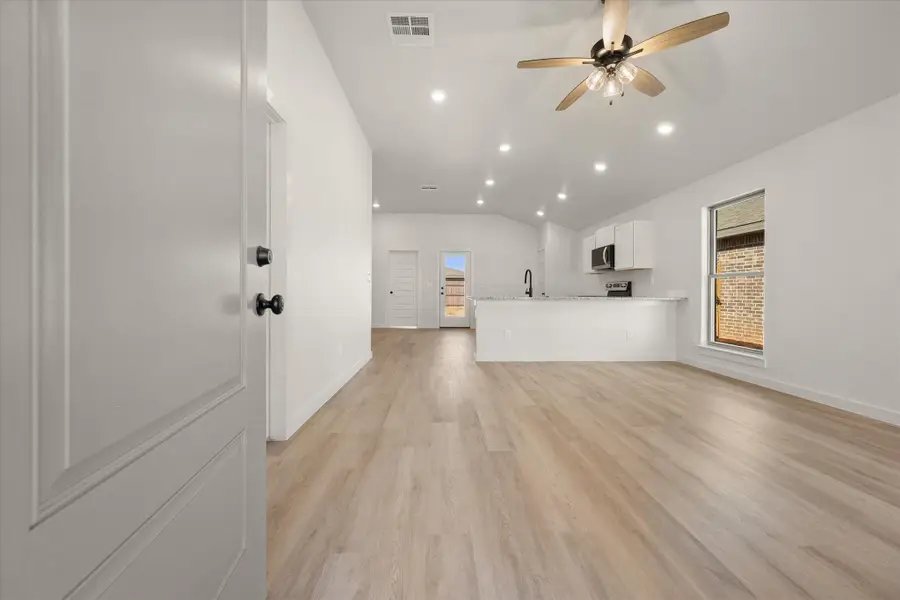 2013 Cottonwood Avenue, Wolfforth, TX 79382 - Image #2