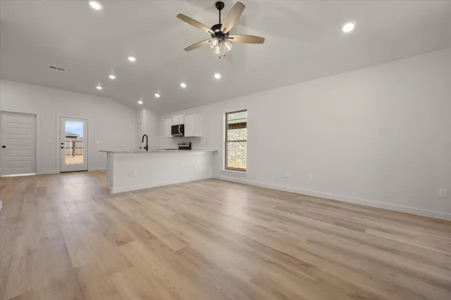 2013 Cottonwood Avenue, Wolfforth, TX 79382 - Image #3