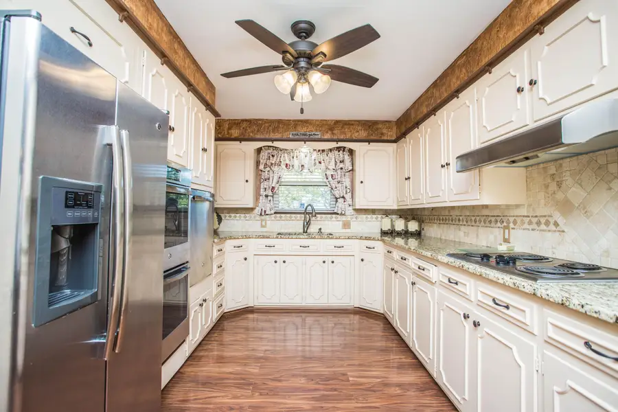 1208 Dallas, Plainview, TX 79072 - Image #3