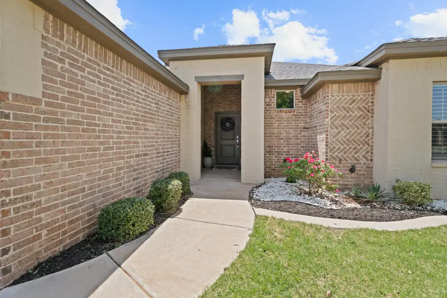 7204 Primrose Avenue, Lubbock, TX 79424 - Image #2