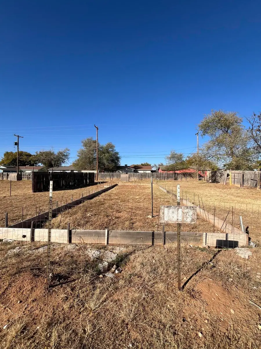 1813 E Colgate Street, Lubbock, TX 79403 - Image #3