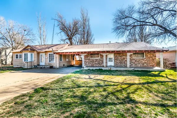 210 N Floyd Avenue, Tulia, TX 79088