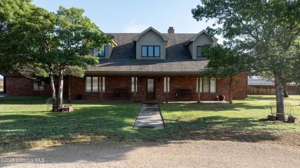 7910 County Rd 7700, Wolfforth, TX 79382