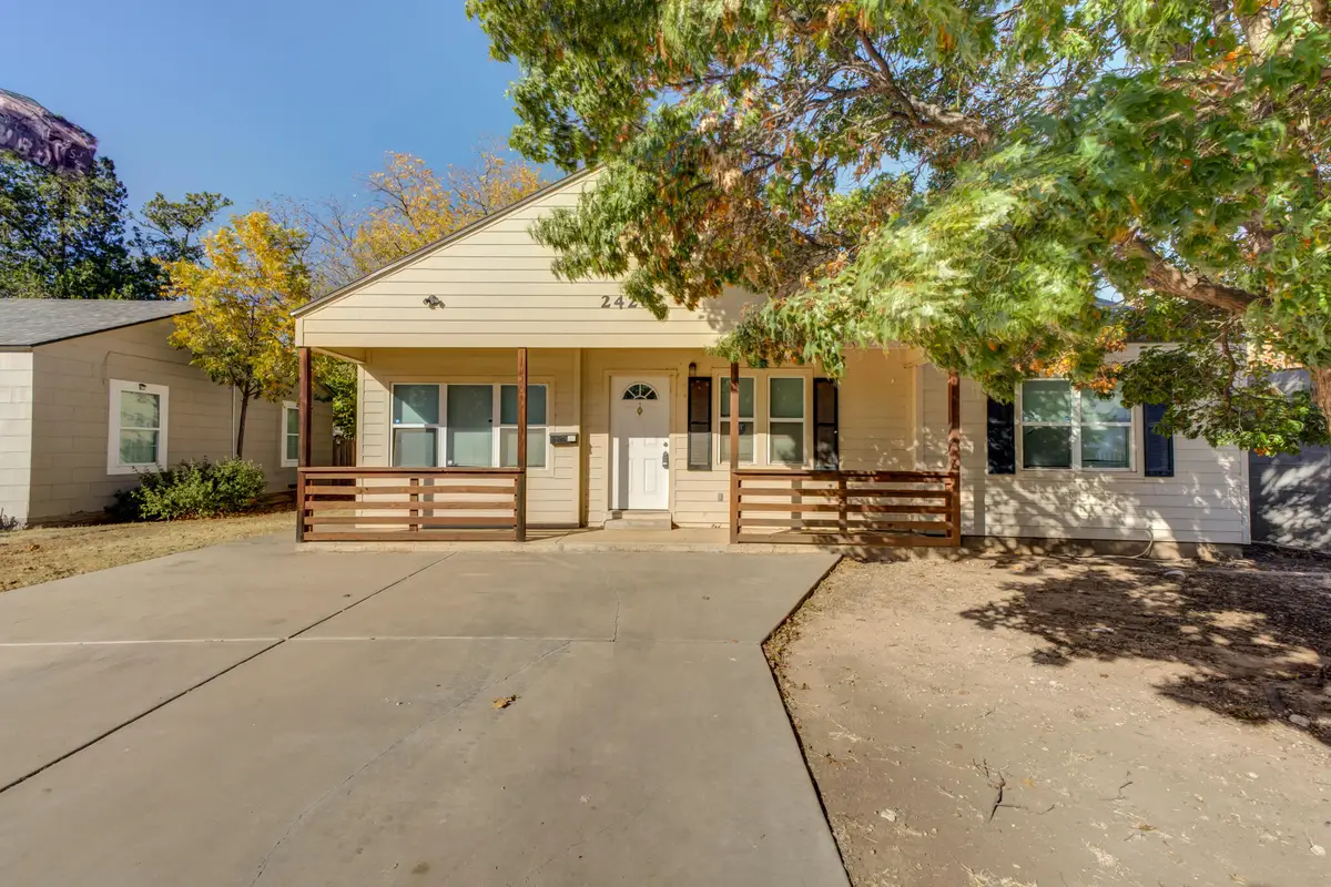 2420 26th Street, Lubbock, TX 79411 - Image #1