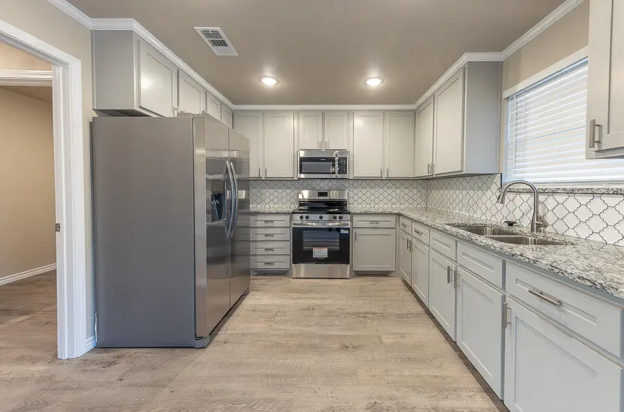 2627 Parkway Drive, Lubbock, TX 79403 - Image #3