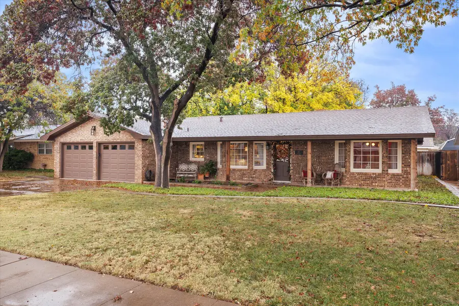 227 Cottonwood Lane, Levelland, TX 79336 - Image #2