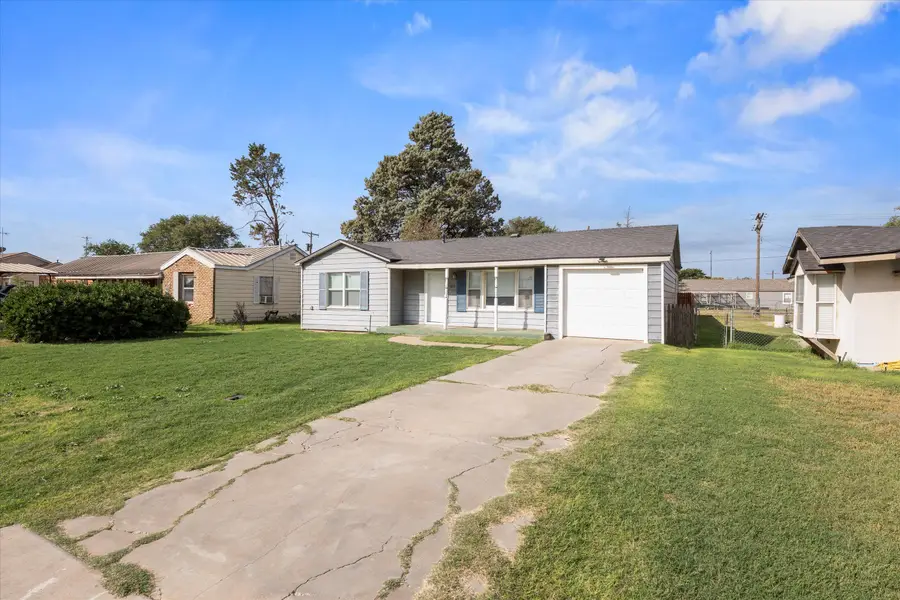 603 Locust Street, Idalou, TX 79329 - Image #2