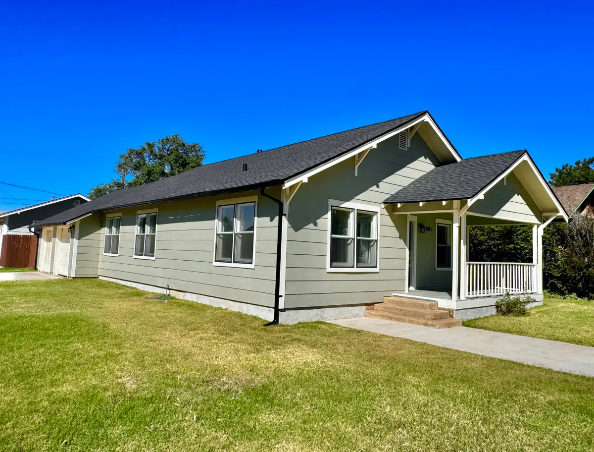 1001 Lexington Street, Plainview, TX 79072 - Image #1