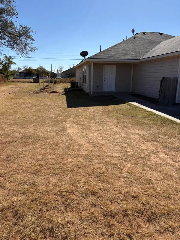 715 43rd Street, Lubbock, TX 79404