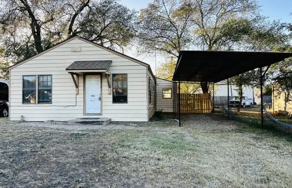 914 S Texas Avenue, Sundown, TX 79336