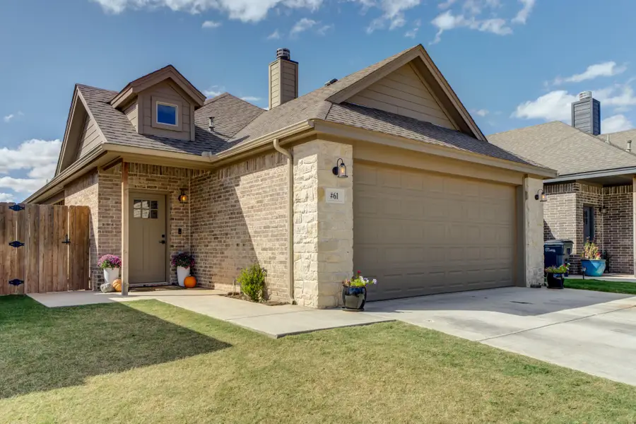61 Amesbury Court, Lubbock, TX 79416 - Image #2