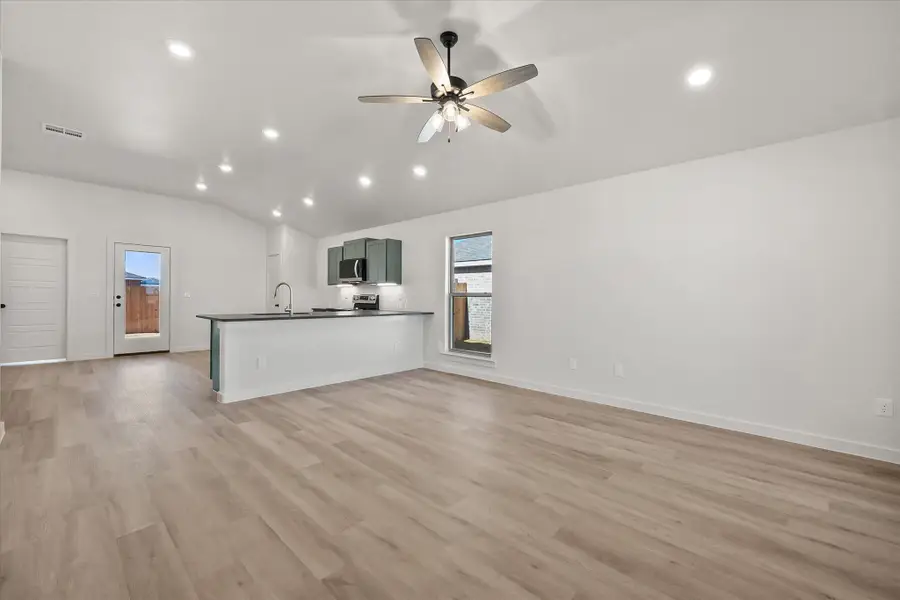 1301 N Chicago Avenue, Lubbock, TX 79416 - Image #3