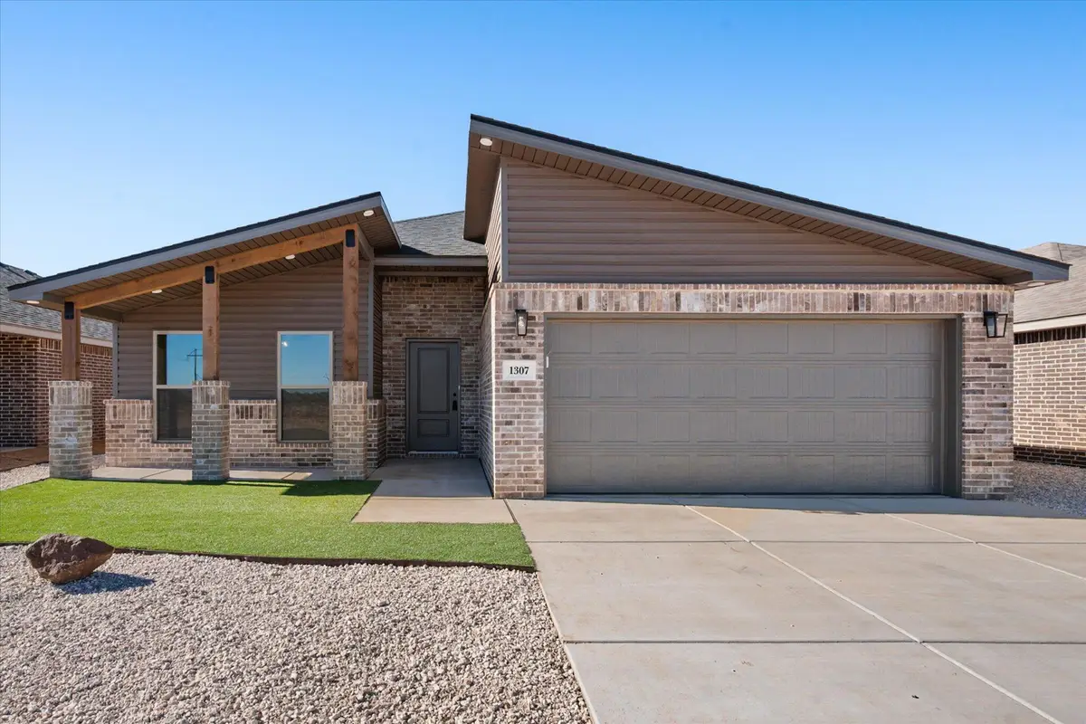 1307 N Chicago Avenue, Lubbock, TX 79416 - Image #1