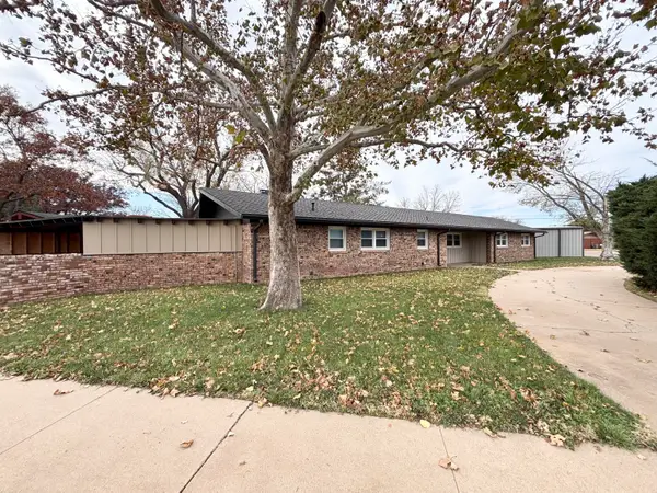 407 North Drive, Abernathy, TX 79311