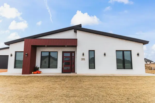 273 County Rd. 304 E, Seminole, TX 79360