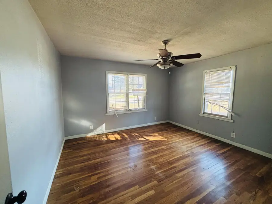 116 E 75th Street, Lubbock, TX 79404 - #3