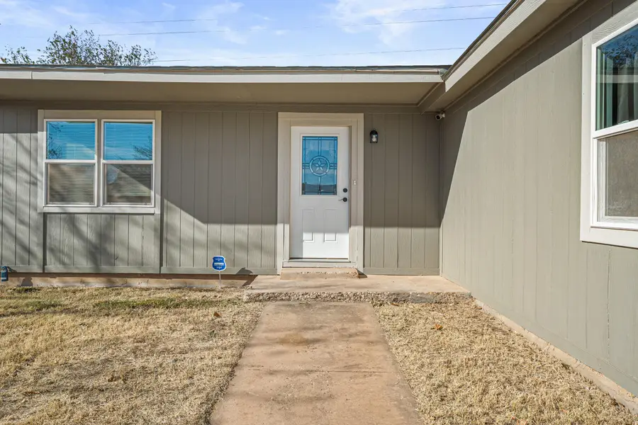 9608 Elgin Avenue, Lubbock, TX 79423 - Image #2