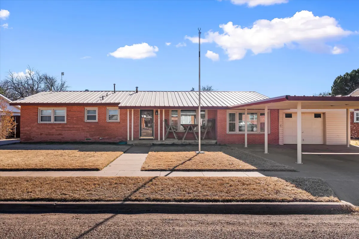 804 2nd Street, Plains, TX 79355 - Image #1