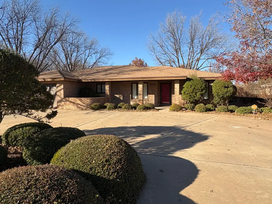 2216 S 3rd Street, Lamesa, TX 79331 - Image #2