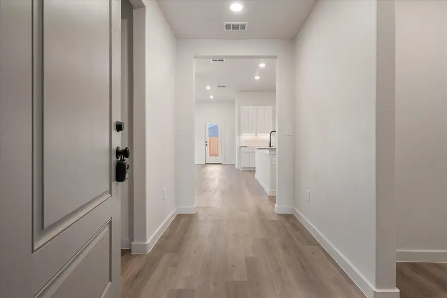 2408 Aberdeen Avenue, Wolfforth, TX 79382 - Image #2