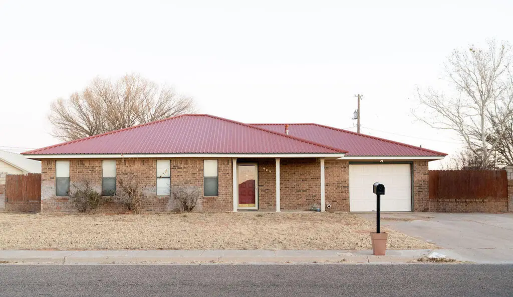 609 E Fir Street, Denver City, TX 79323 - Image #1