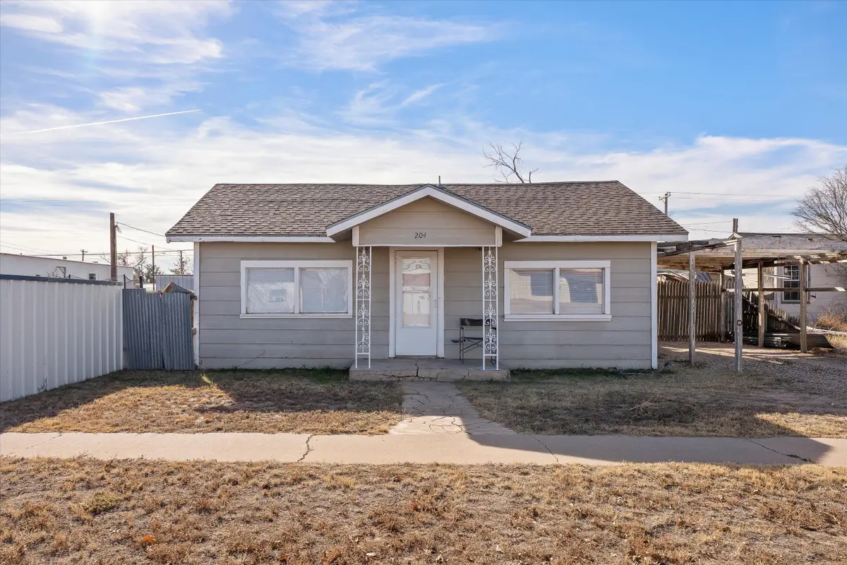 204 Austin Street, Levelland, TX 79336 - Image #1
