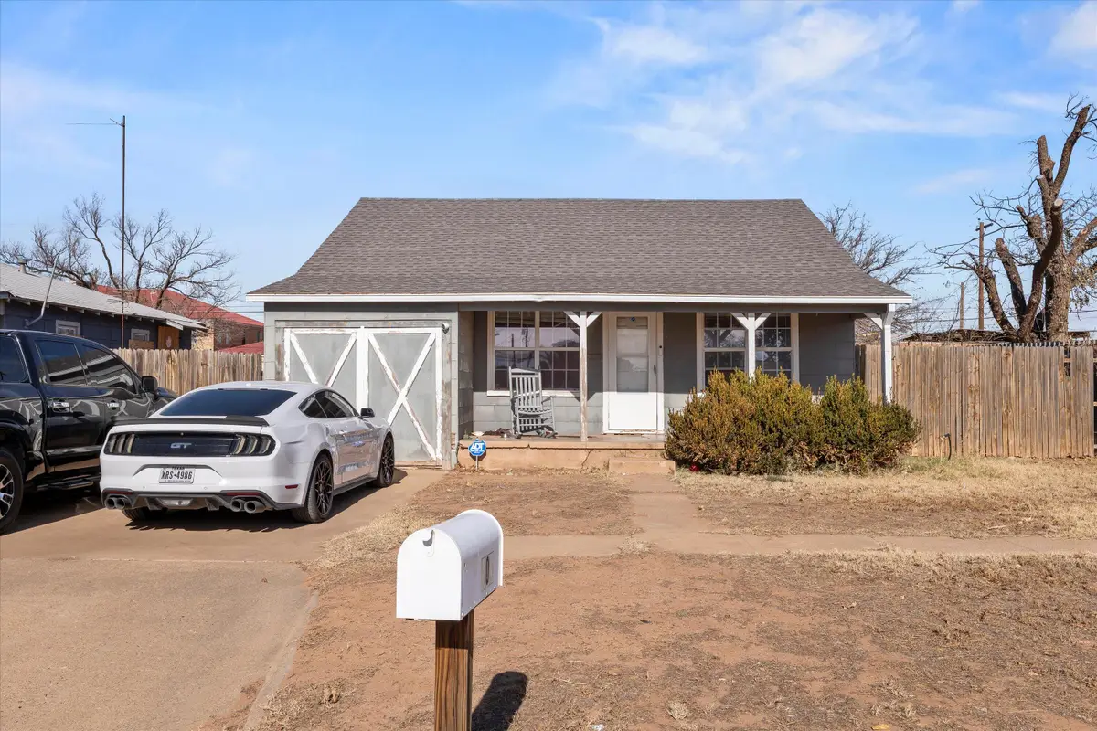 505 8th Street, Levelland, TX 79336 - Image #1