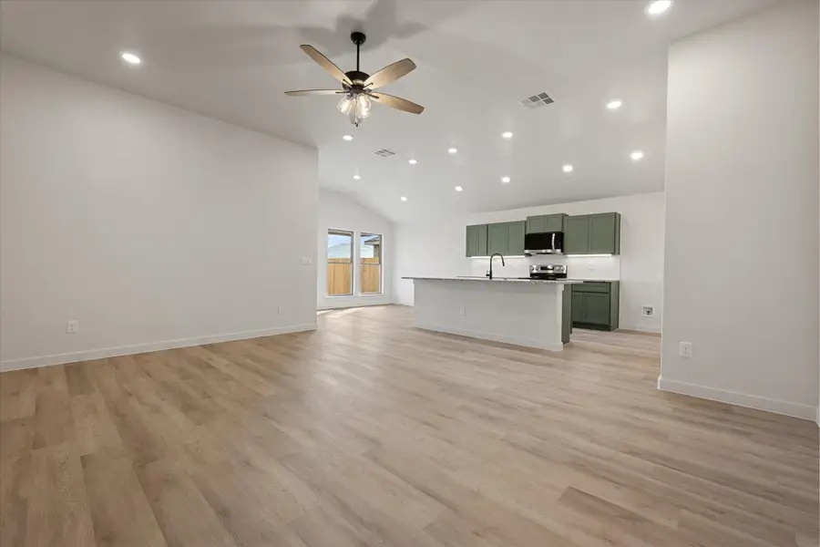 2412 Aberdeen Avenue, Wolfforth, TX 79382 - #3