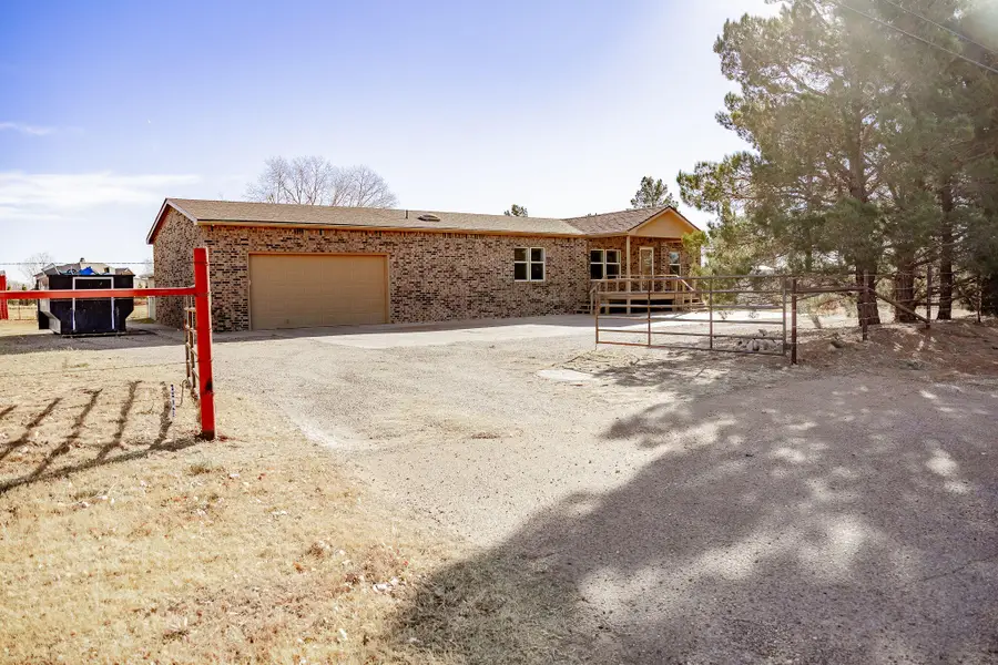 3806 N County Rd 1700, Shallowater, TX 79363 - Image #2