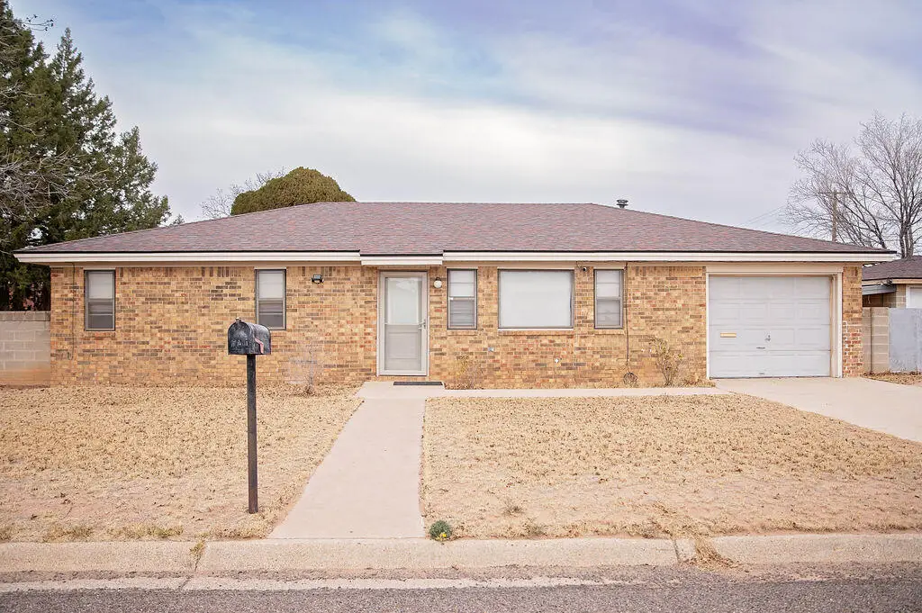 520 W 8th Street, Denver City, TX 79323 - Image #1