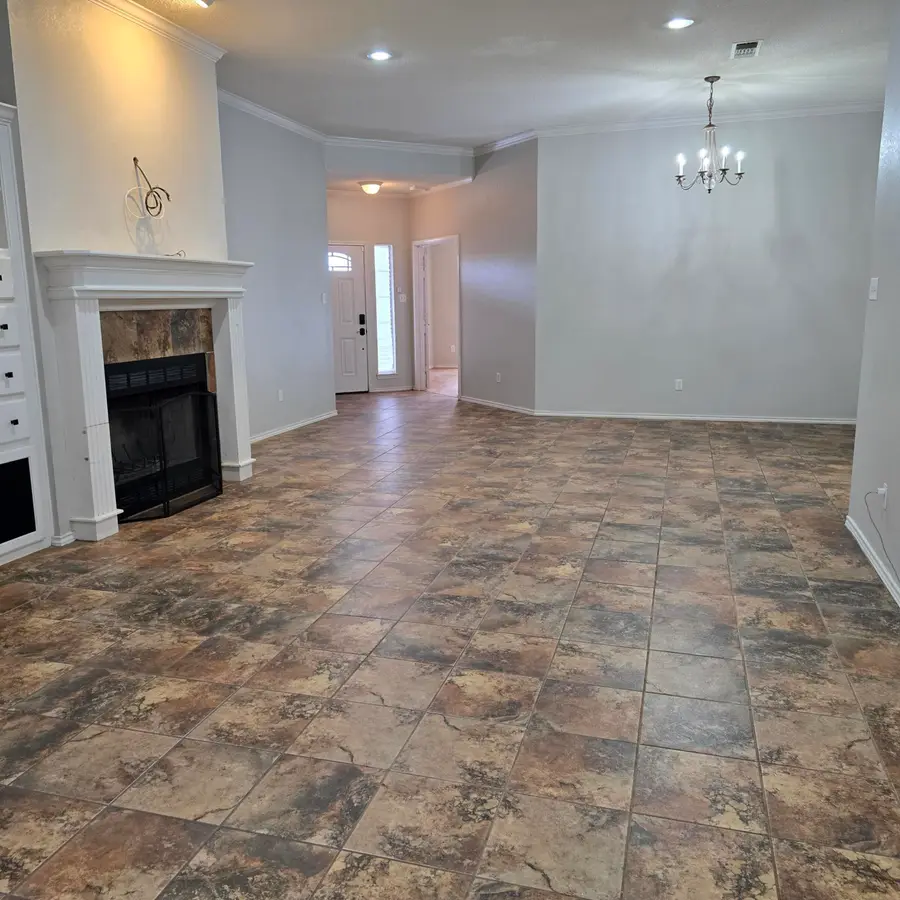 6701 Chicago Avenue, Lubbock, TX 79424 - #3