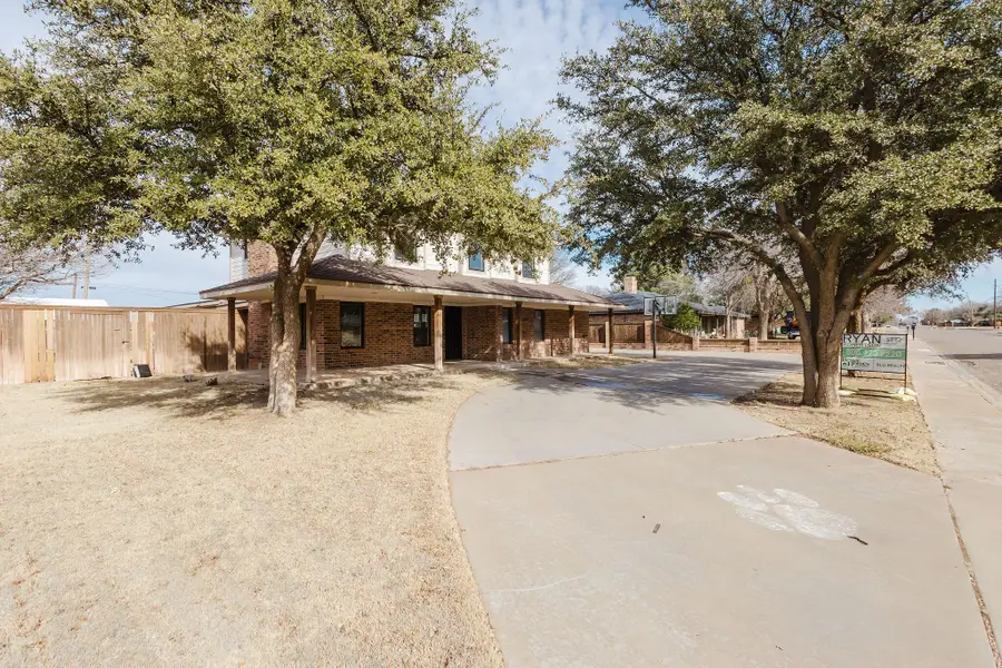 2508 N 4th Street, Tahoka, TX 79373 - #2