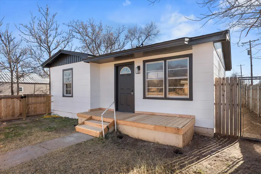 206 W 4th Street, Idalou, TX 79329 - Image #2