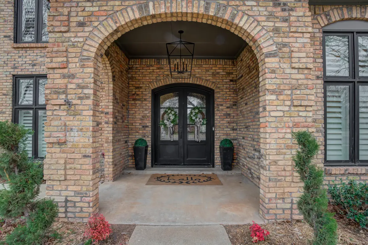 9607 Vicksburg Avenue, Lubbock, TX 79424 - #1